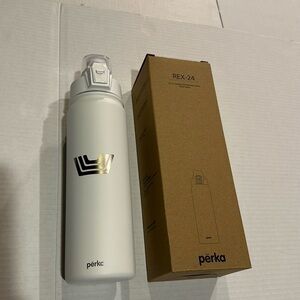 NIB Perka 24oz double wall stainless steel water bottle in white w front design